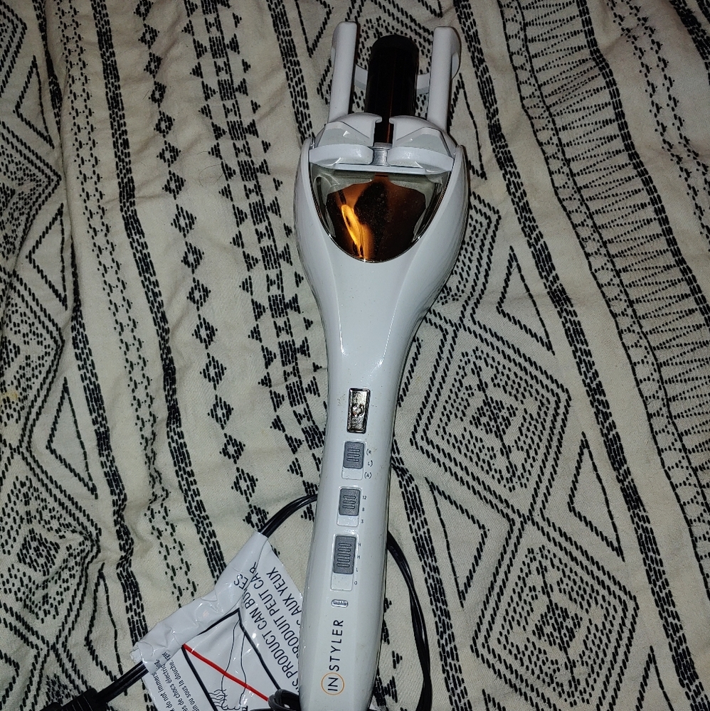 *SALE*.  In styler curler